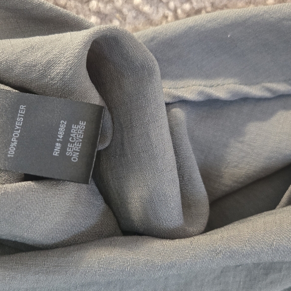 Torrid Harper Gauze Sleeveless Shirt Size 1' - Picture 3 of 4